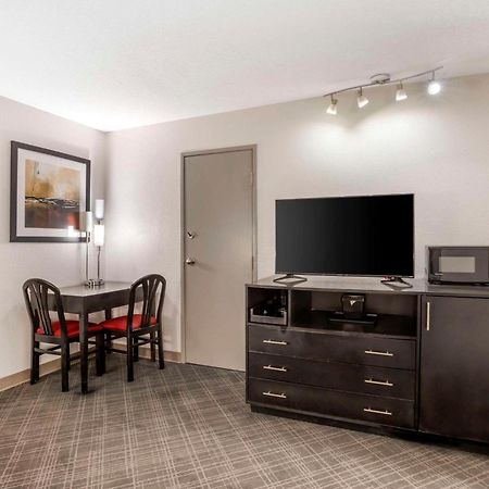 Comfort Suites Nashville Airport - Bna Екстер'єр фото