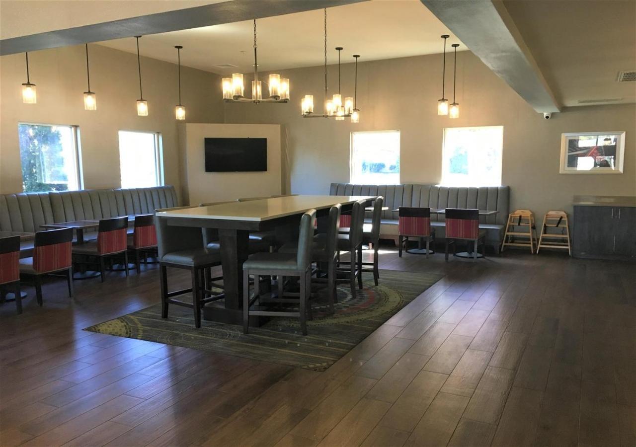 Comfort Suites Nashville Airport - Bna Екстер'єр фото