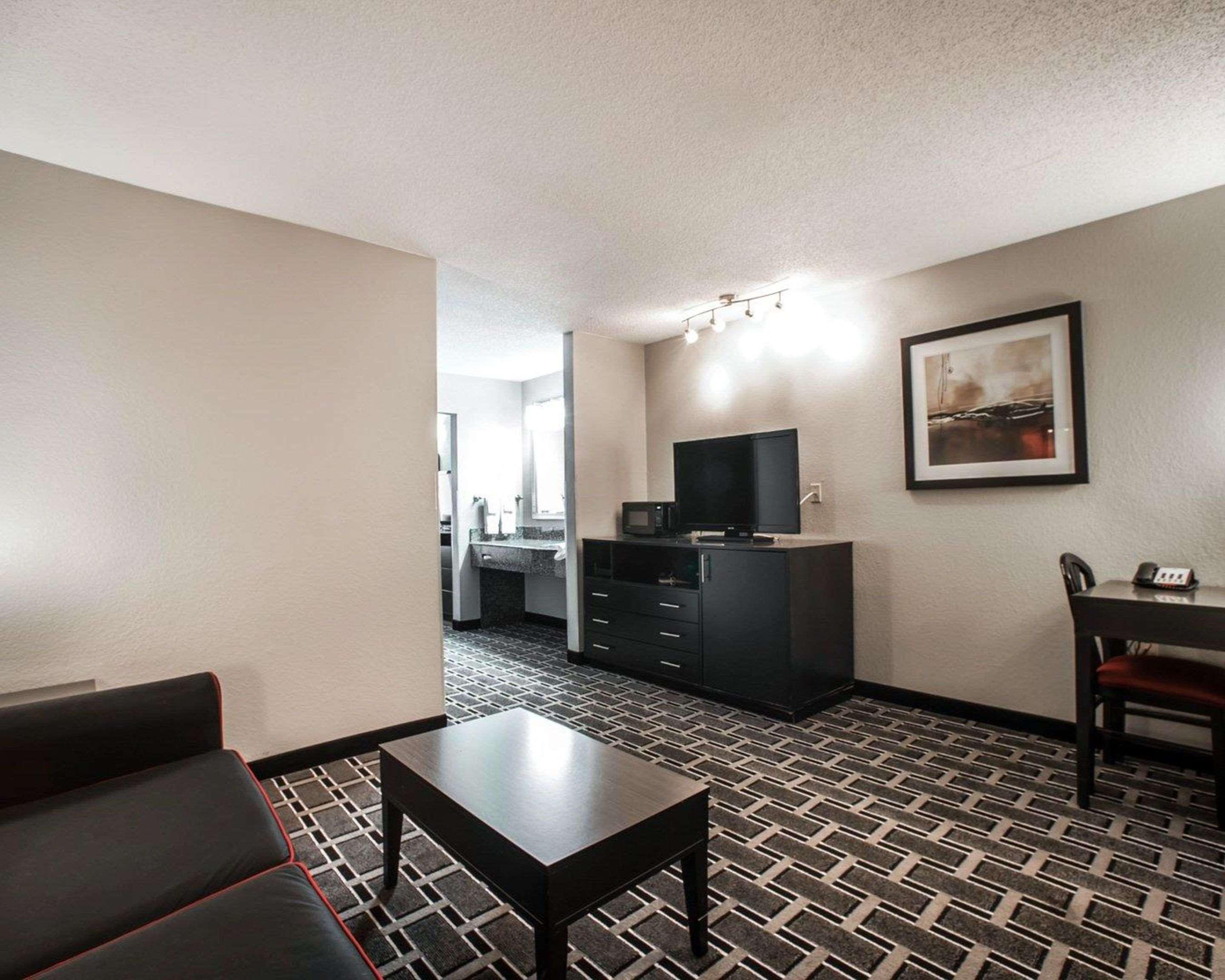 Comfort Suites Nashville Airport - Bna Екстер'єр фото
