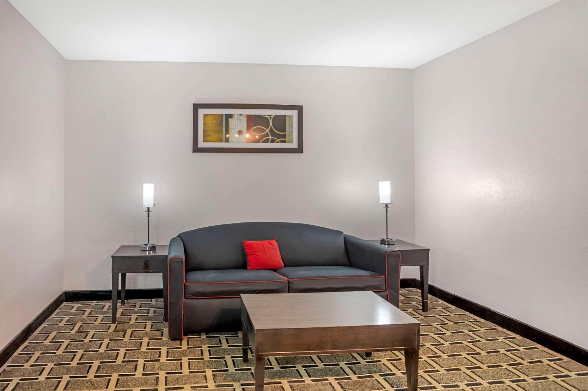 Comfort Suites Nashville Airport - Bna Екстер'єр фото