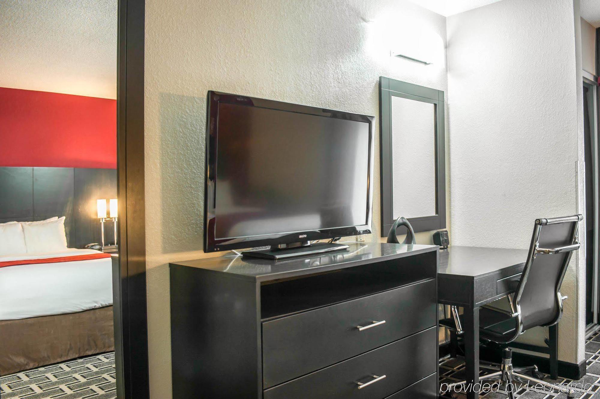 Comfort Suites Nashville Airport - Bna Екстер'єр фото